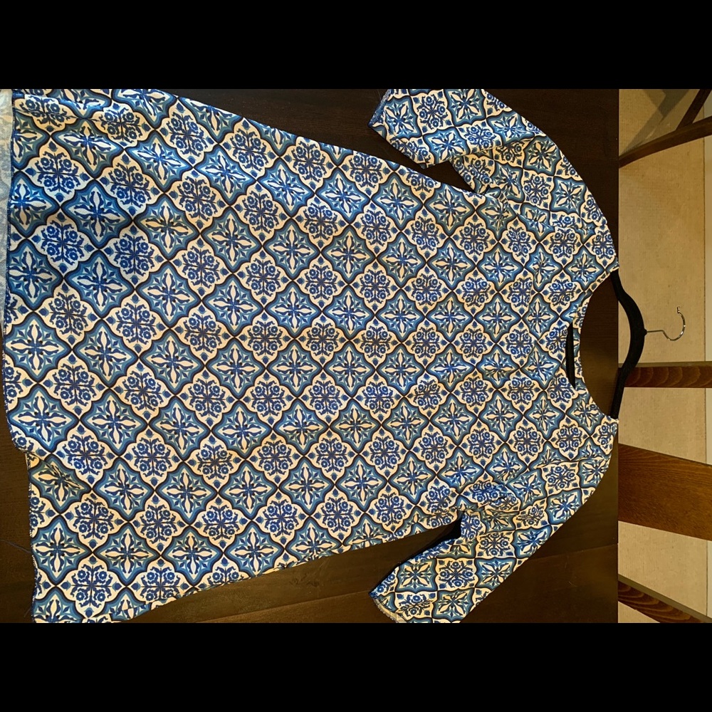 Dress from Italy (long sleeve, flowy)